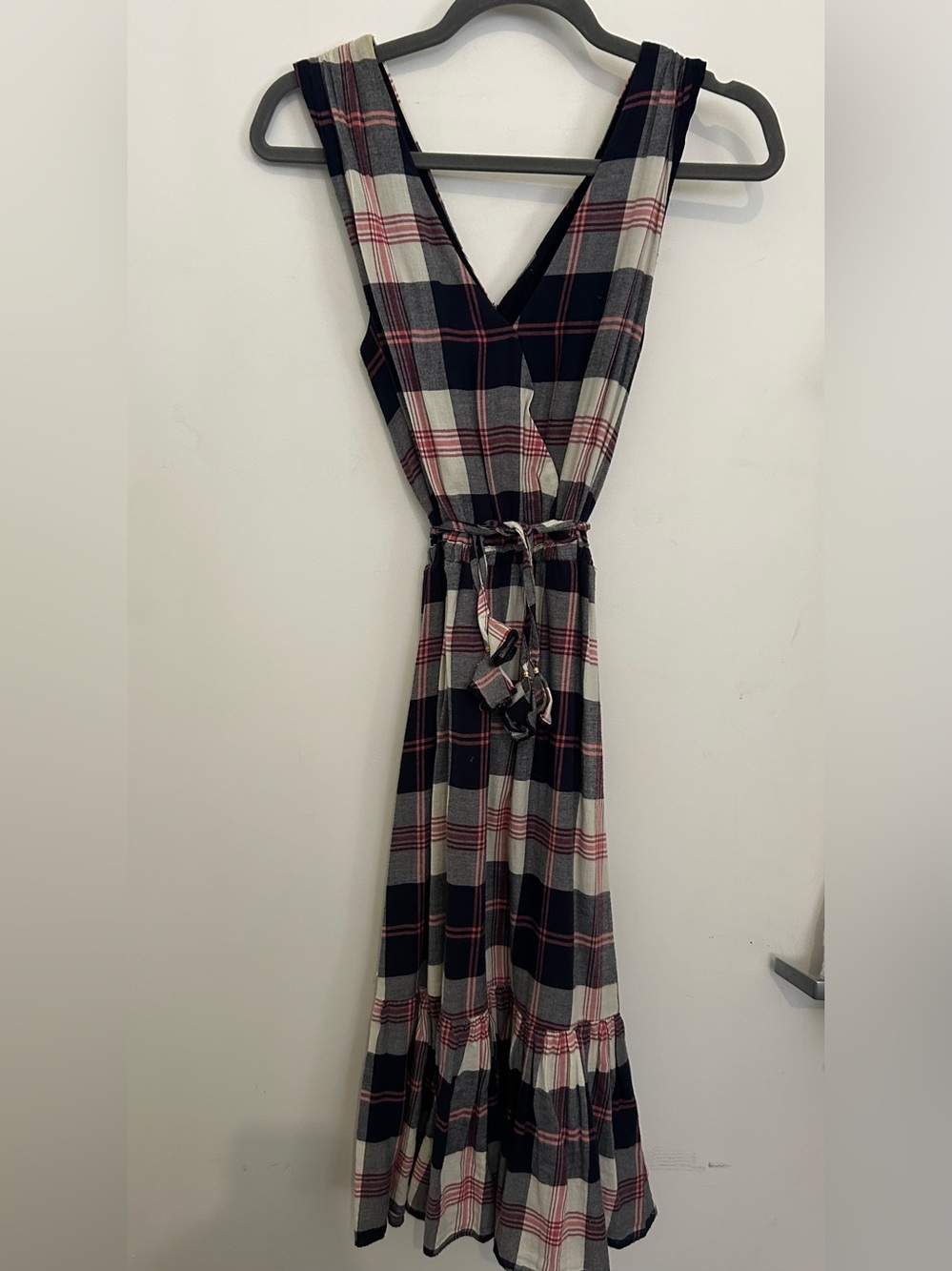 Sleeveless Plaid midi Dress with Tie Waist - Navy, Cream & Pink